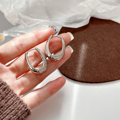 2Pcs New Classic Gold Color Plated Metal Hoop Earrings For Women, Fashion Jewelry Temperament Girls Daily Wear Stud Earrings